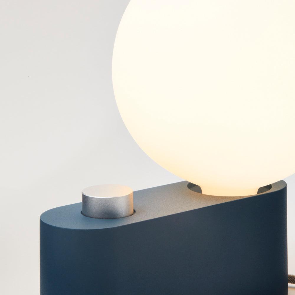 ALUMINA SAPPHIRE – TISCHLEUCHTE - DAS_OBJEKT (7022900314286)