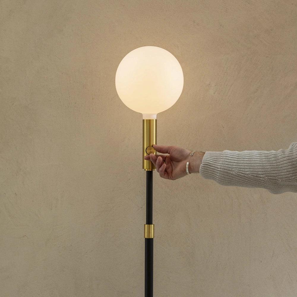 POISE BRASS – STEHLEUCHTE - DAS_OBJEKT (7655842382037)