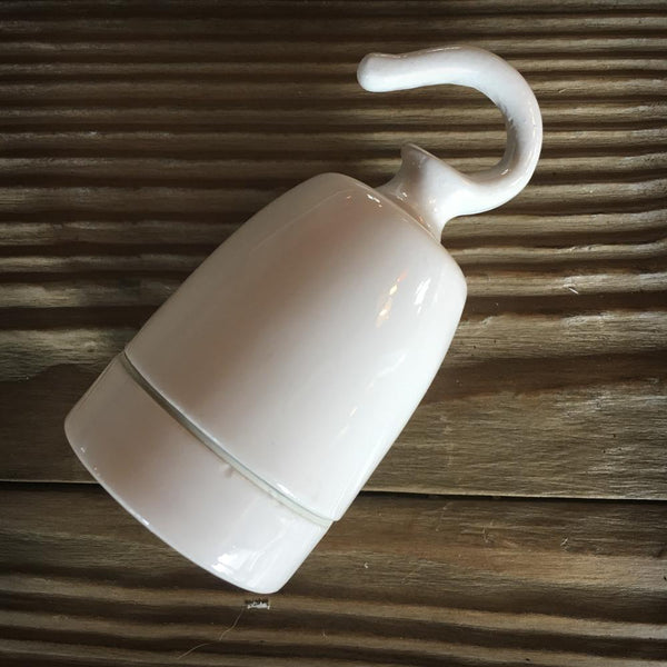 PORZELLANFASSUNG E27 MIT HAKEN WEISS - DAS_OBJEKT (9441479689)