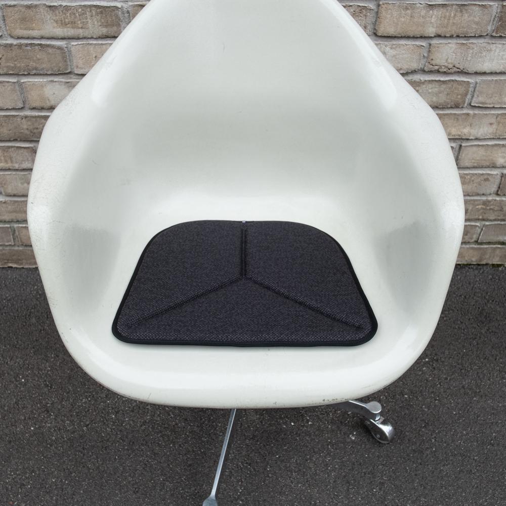 SITZKISSEN EAMES ARMCHAIR TYP EA – ANTHRAZIT MELANGE - DAS_OBJEKT (7310530445486)
