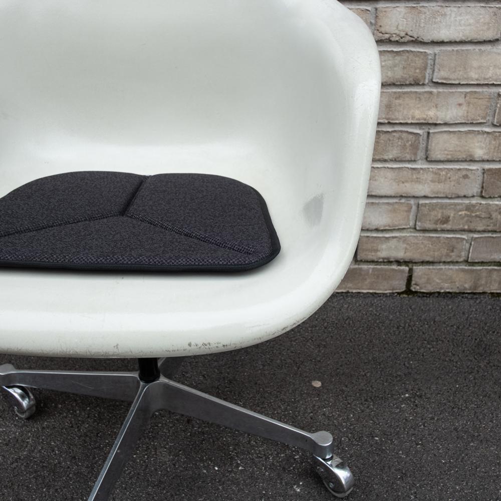 SITZKISSEN EAMES ARMCHAIR TYP EA – ANTHRAZIT MELANGE - DAS_OBJEKT (7310530445486)