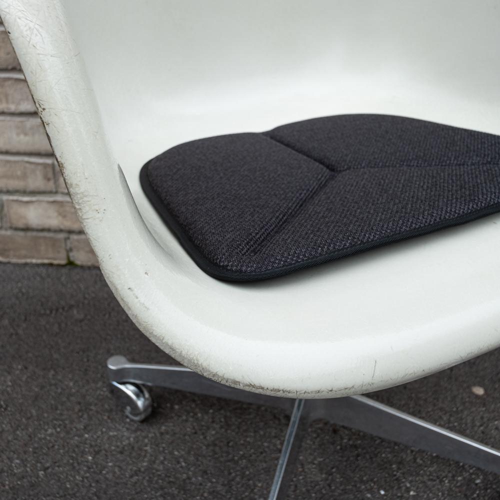 SITZKISSEN EAMES ARMCHAIR TYP EA – ANTHRAZIT MELANGE - DAS_OBJEKT (7310530445486)