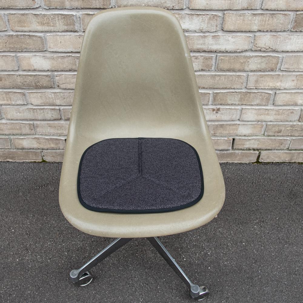 SITZKISSEN EAMES SIDE CHAIR TYP ES – ANTHRAZIT MELANGE - DAS_OBJEKT (7310530281646)