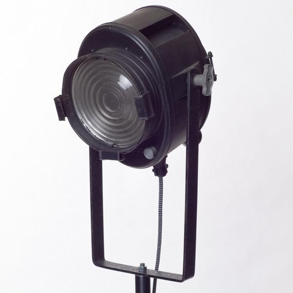 STUDIOLEUCHTE CREMER - DAS_OBJEKT (9539252809)