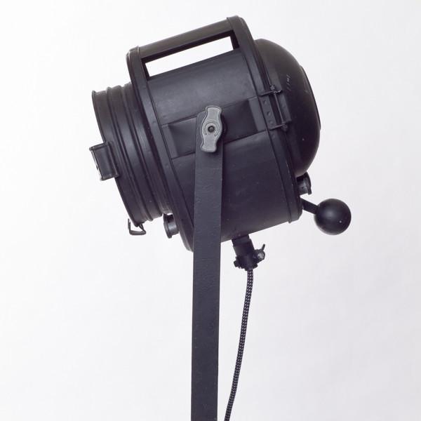 STUDIOLEUCHTE CREMER - DAS_OBJEKT (9539252809)