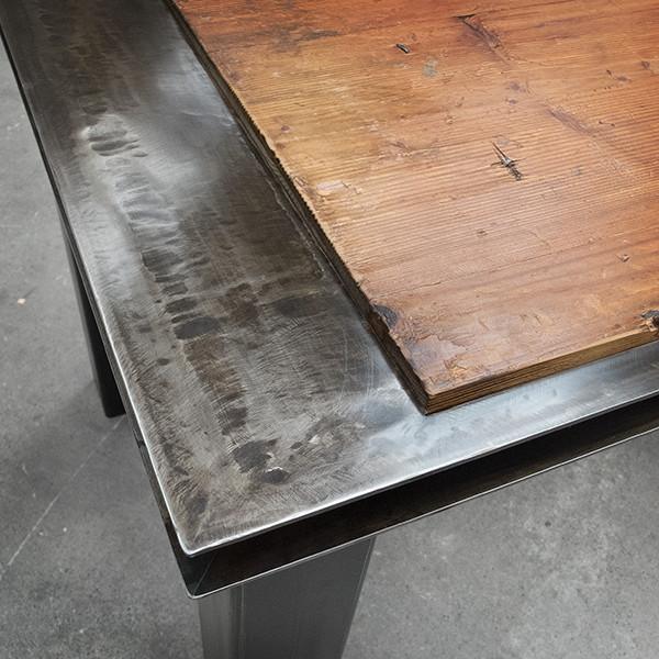 TISCH STAHL 37 MIT INTEGRIERTER VINTAGE-HOLZTÜRE - DAS_OBJEKT (9333076297)
