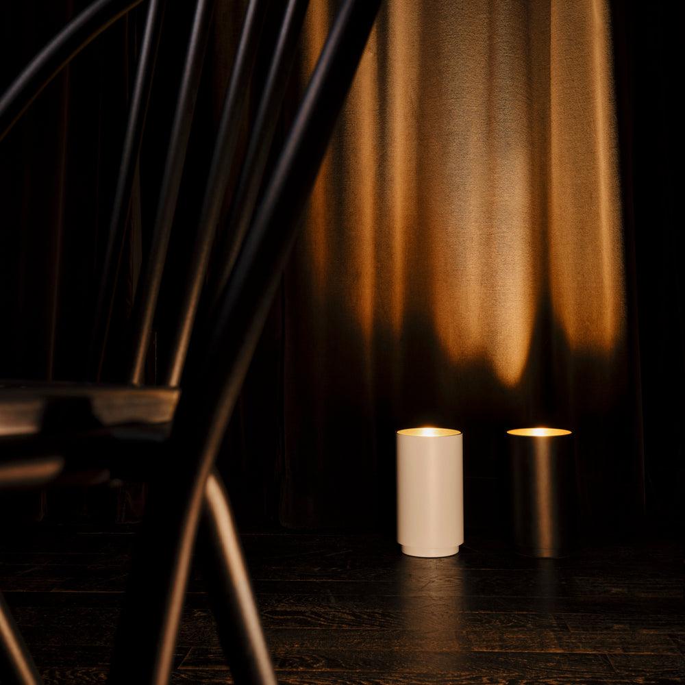 TOBO F140 – TISCHLEUCHTE / BODENLEUCHTE - DAS_OBJEKT (7920012951765)