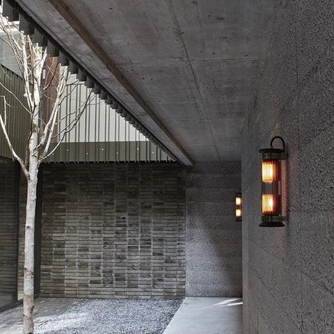 OUTDOOR LAMPE MIT SCHUTZART IP64