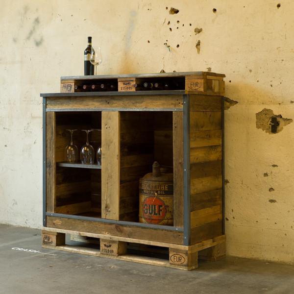 SIDEBOARD – HALBE PORTION UND UNVERZICHTBAR - DAS_OBJEKT