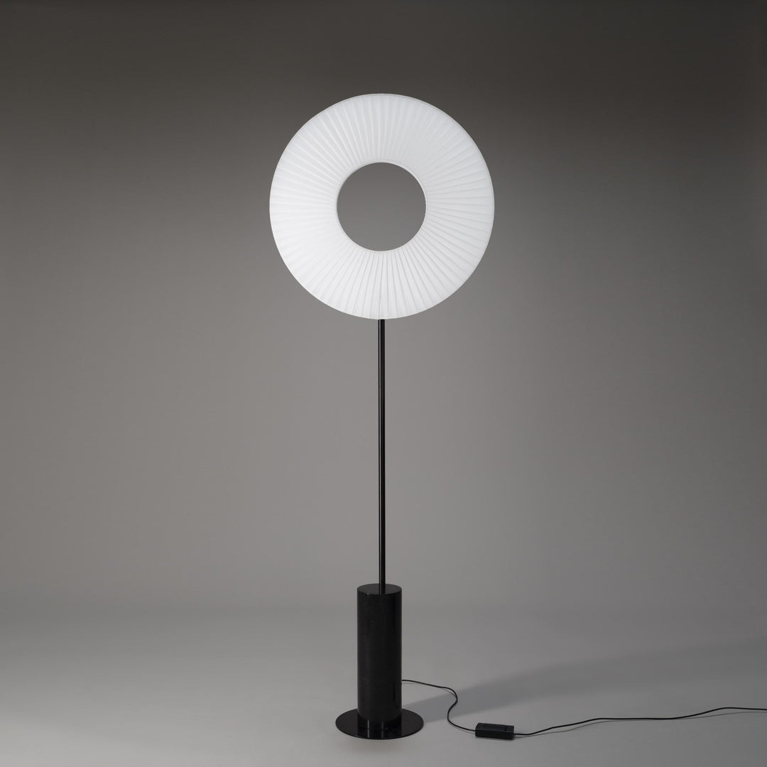 IRIS FLOOR TOTEM 60 – STEHLEUCHTE