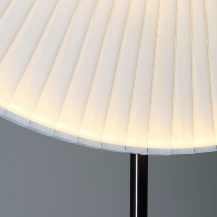 IRIS FLOOR TOTEM 60 – STEHLEUCHTE
