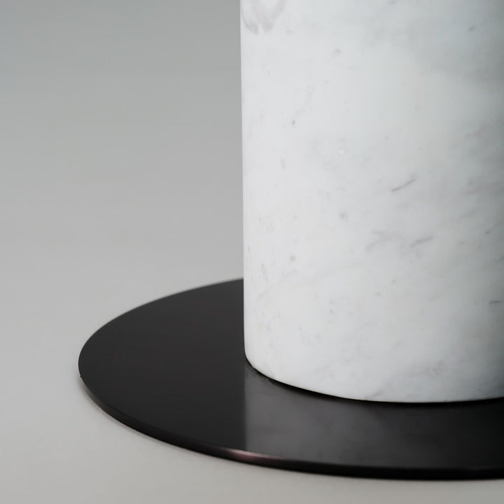 IRIS FLOOR TOTEM 60 – STEHLEUCHTE