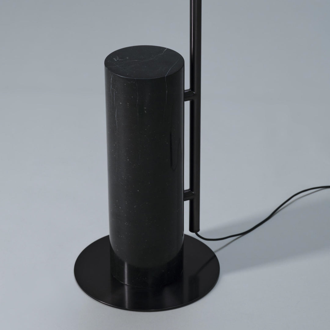 IRIS FLOOR TOTEM 60 – STEHLEUCHTE