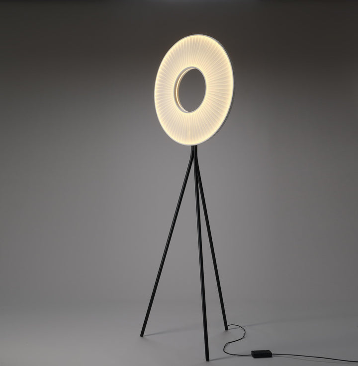 IRIS FLOOR TRIPOD 60 – STEHLEUCHTE