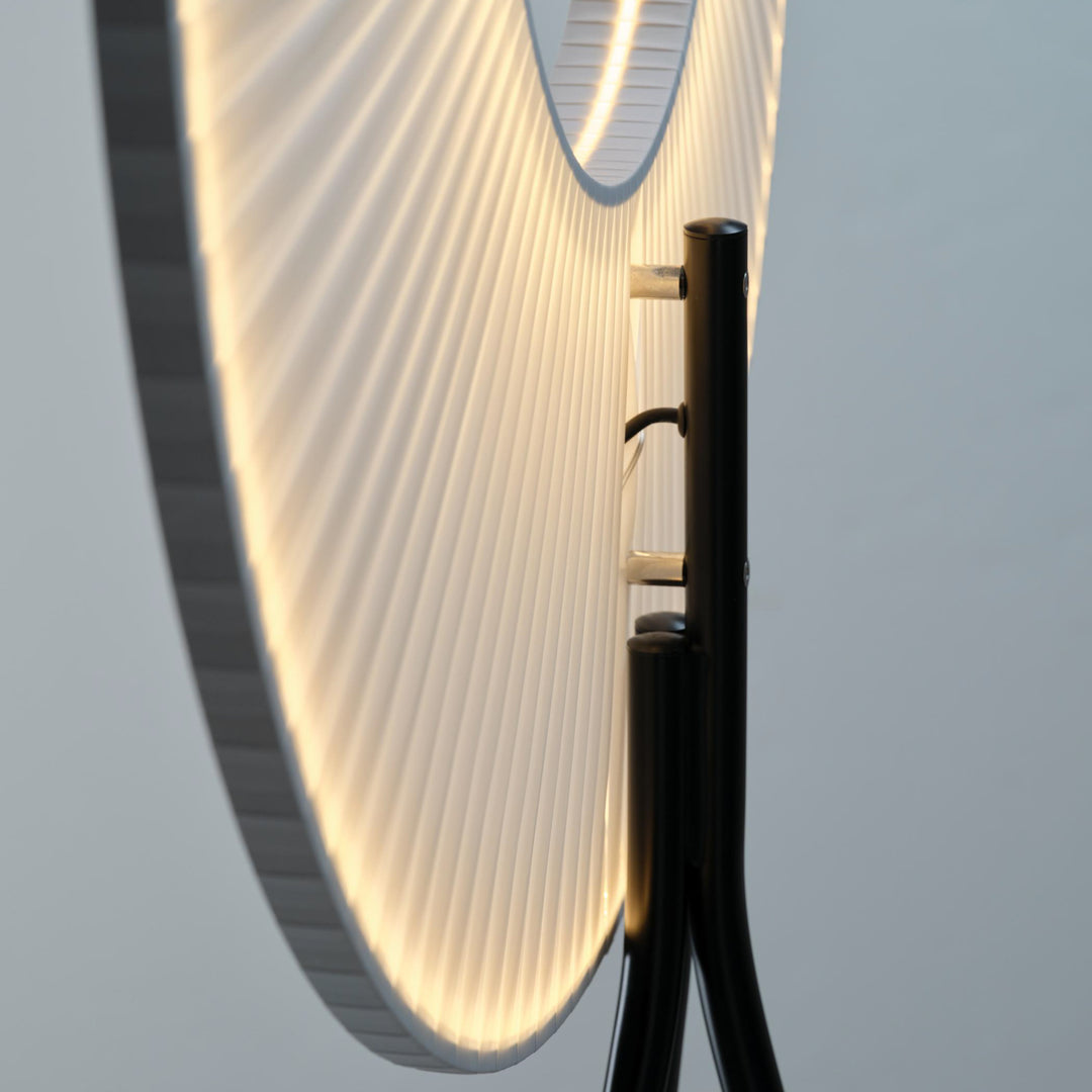 IRIS FLOOR TRIPOD 60 – STEHLEUCHTE