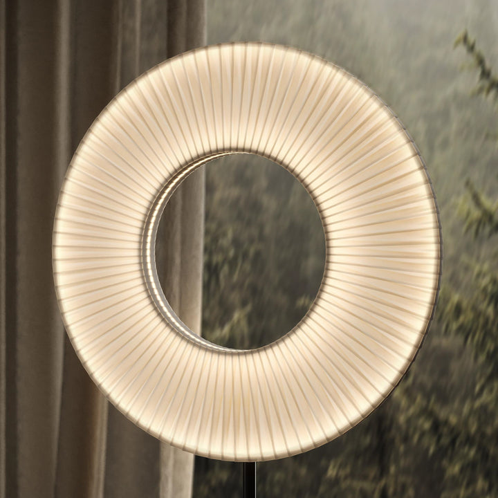 IRIS FLOOR TOTEM 60 – STEHLEUCHTE