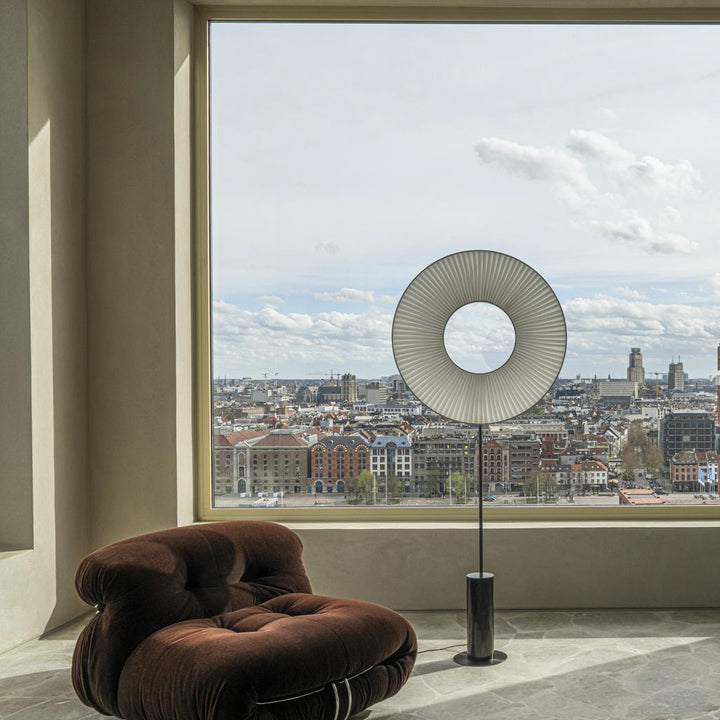 IRIS FLOOR TOTEM 80 – STEHLEUCHTE