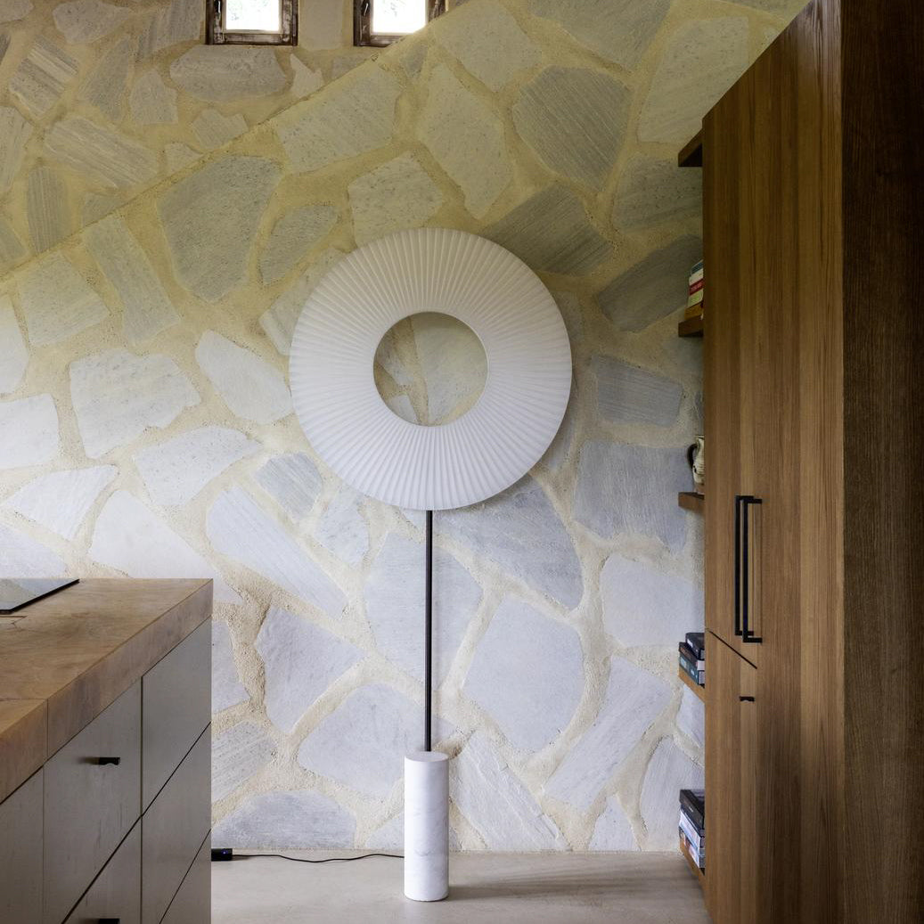IRIS FLOOR TOTEM 60 – STEHLEUCHTE