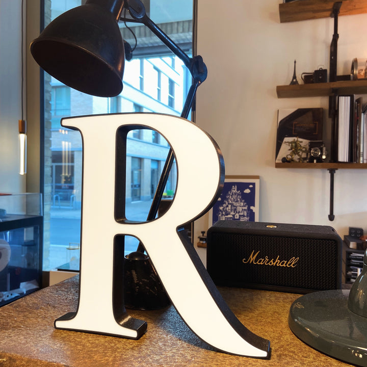 ALPHABET LEUCHT-LETTER  – SERIFEN 235