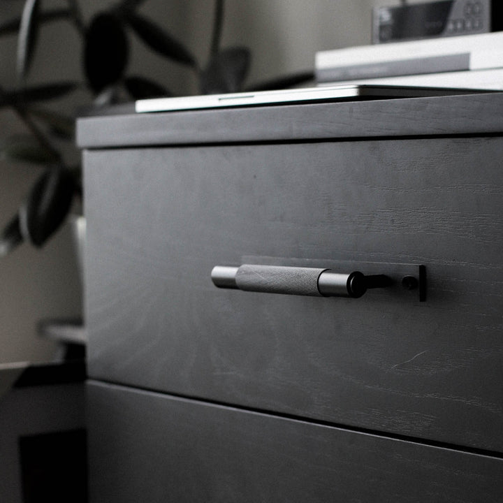 <transcy>FURNITURE HANDLE - PULL BAR 260</transcy>