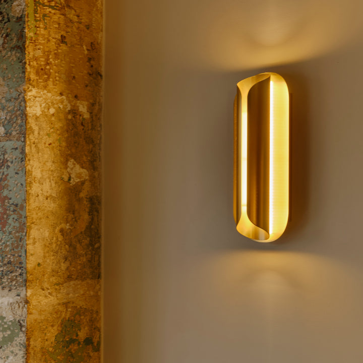 ROSALIE – WALL LIGHT
