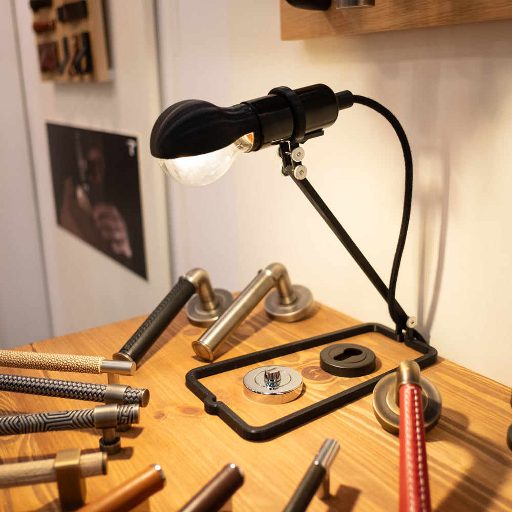 FRAME 18 – TISCHLAMPE