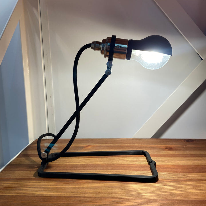FRAME 21 – TISCHLAMPE