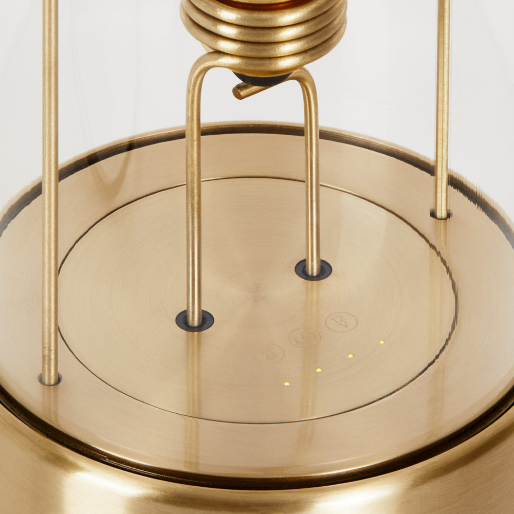 THE MUSE PORTABLE BRASS – AKKU-TISCHLEUCHTE