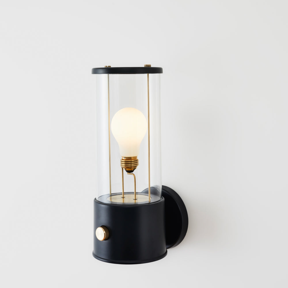 THE MUSE WALL – WANDLEUCHTE
