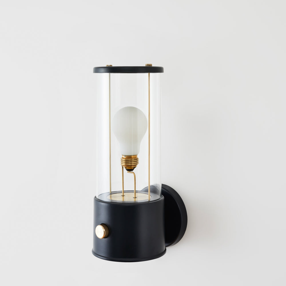 THE MUSE WALL – WANDLEUCHTE