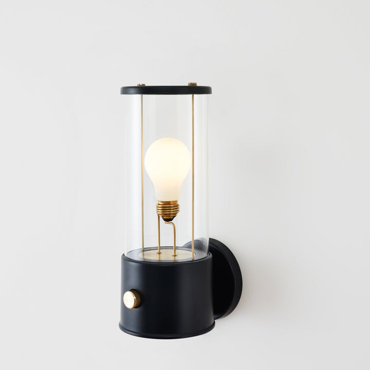 THE MUSE WALL – WANDLEUCHTE