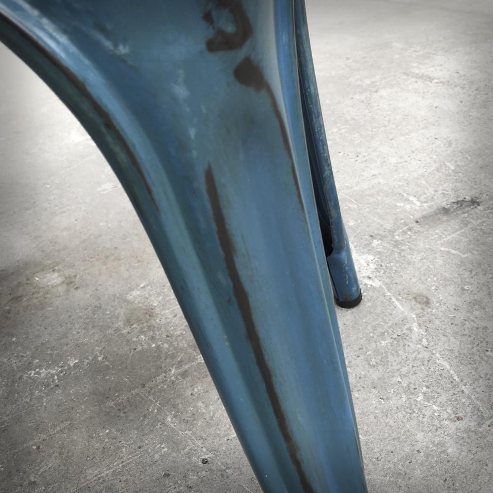 Tolix A Stuhl Raw Patiniert Blau