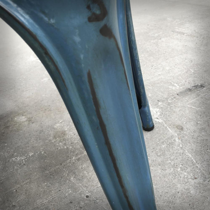 Tolix A Stuhl Raw Patiniert Blau
