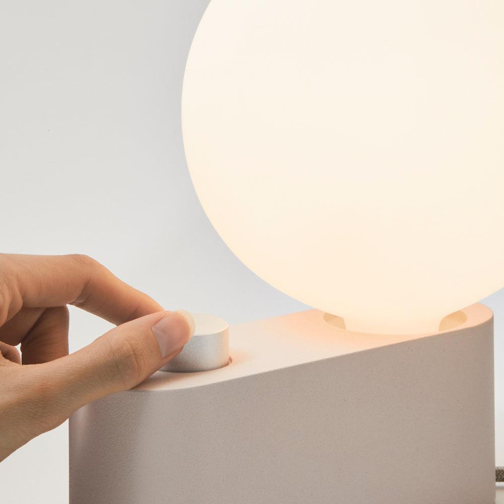 ALUMINA BLOSSOM – TISCHLEUCHTE - DAS_OBJEKT (7022895530158)