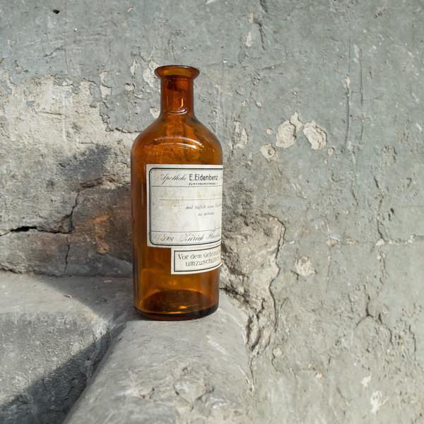 APOTHEKER FLASCHE BRAUN KLEIN - DAS_OBJEKT (9327461449)