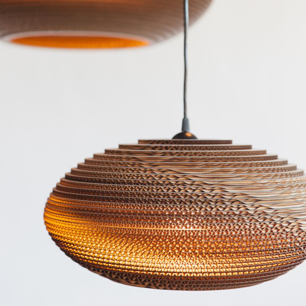 DISC KARTON-LAMPE / HÄNGELEUCHTE - DAS_OBJEKT (9327584265)