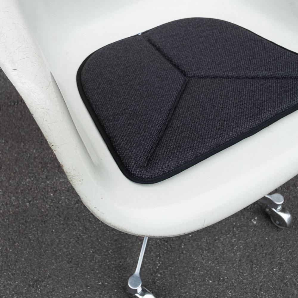 SITZKISSEN EAMES ARMCHAIR TYP EA – ANTHRAZIT MELANGE - DAS_OBJEKT (7310530445486)