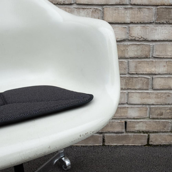 SITZKISSEN EAMES ARMCHAIR TYP EA – ANTHRAZIT MELANGE - DAS_OBJEKT (7310530445486)