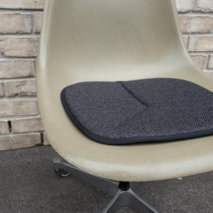 SITZKISSEN EAMES SIDE CHAIR TYP ES – ANTHRAZIT MELANGE - DAS_OBJEKT (7310530281646)