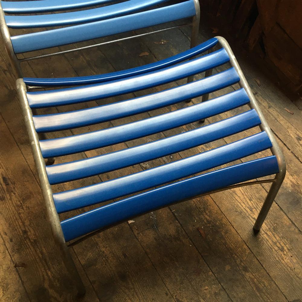 VINTAGE FUSSSCHEMEL MODELL 21 BLAU - DAS_OBJEKT (9912434953)