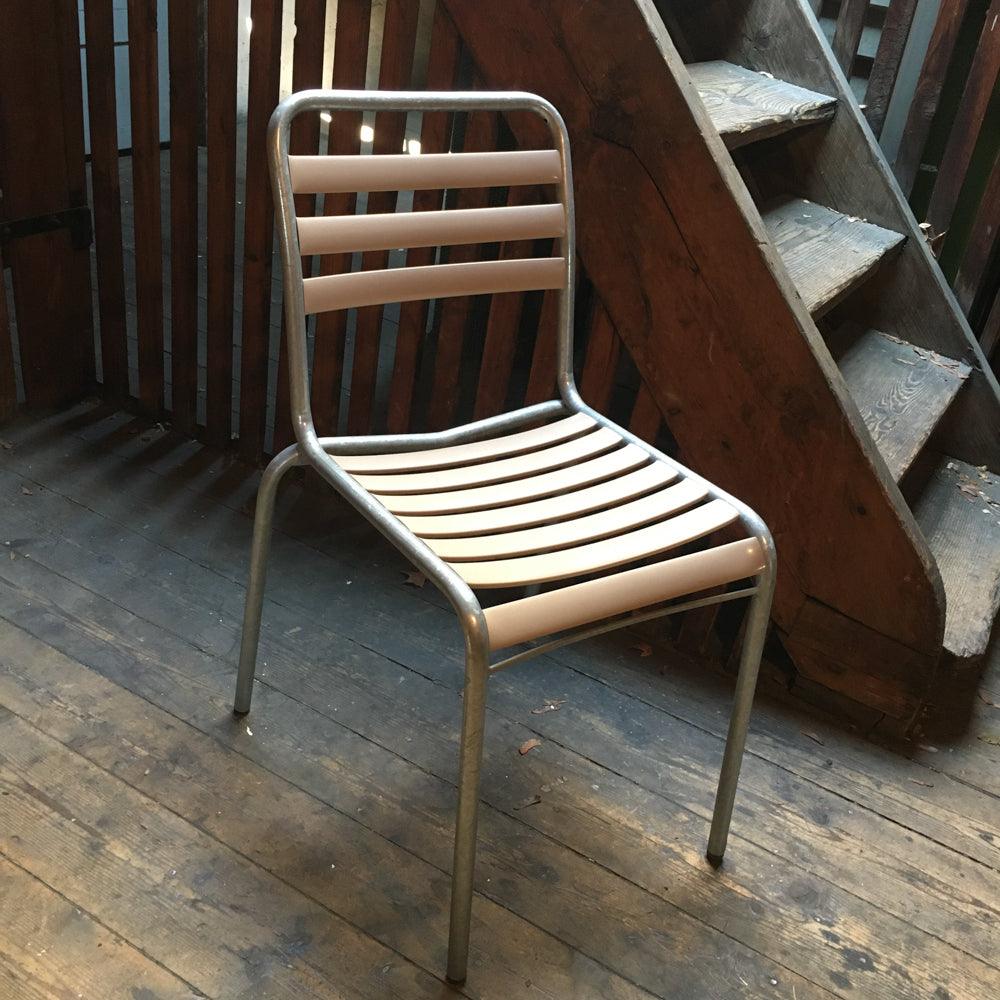 VINTAGE STUHL MODELL 10 BEIGE - DAS_OBJEKT (4680133148753)